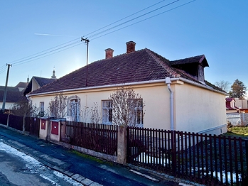 Prodej domu 109 m², Hrochův Týnec