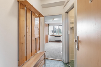 Vstup do bytu. - Pronájem bytu 1+kk v osobním vlastnictví 27 m², Jindřichův Hradec