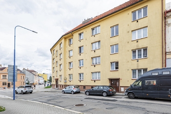 Budova. - Pronájem bytu 1+kk v osobním vlastnictví 27 m², Jindřichův Hradec 