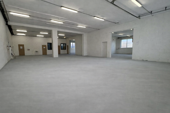 Pronájem výrobních prostor 454 m², Měřín