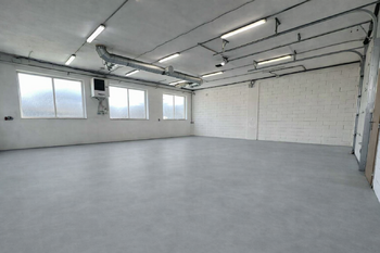 Pronájem výrobních prostor 454 m², Měřín