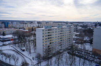 Byt má JV orientaci. - Prodej bytu 1+kk v osobním vlastnictví 28 m², Hradec Králové