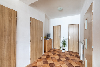 Prodej domu 174 m², Štítary