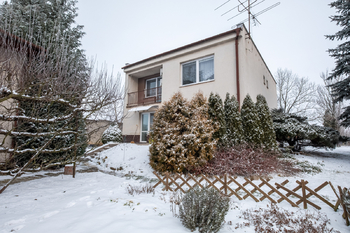 Prodej domu 174 m², Štítary