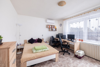 Prodej domu 174 m², Štítary