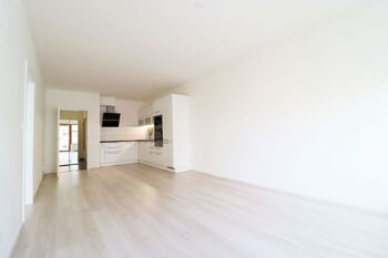 Pronájem bytu 2+kk v osobním vlastnictví 70 m², Praha 4 - Modřany