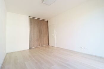 2. pokoj - Pronájem bytu 2+kk v osobním vlastnictví 70 m², Praha 4 - Modřany