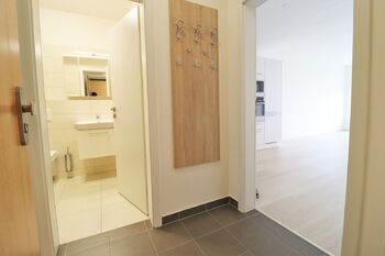 Předsíň - Pronájem bytu 2+kk v osobním vlastnictví 70 m², Praha 4 - Modřany