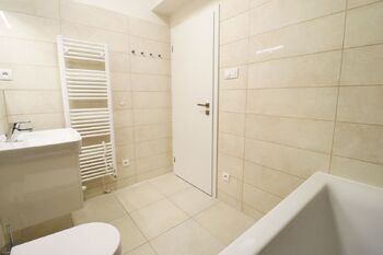 Pronájem bytu 2+kk v osobním vlastnictví 70 m², Praha 4 - Modřany