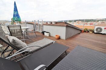 Střešní terasa - Pronájem bytu 3+kk v osobním vlastnictví 114 m², Praha 8 - Libeň