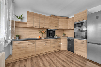 Prodej bytu 3+1 v osobním vlastnictví 78 m², Praha 9 - Střížkov