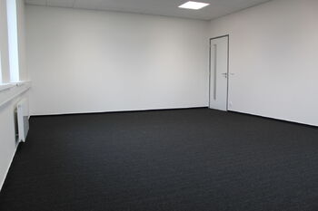 Pronájem kancelářských prostor 23 m², Praha 10 - Dolní Měcholupy