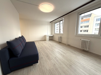 Pronájem bytu 1+kk v osobním vlastnictví 35 m², Kladno