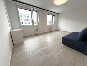 Pronájem bytu 1+kk v osobním vlastnictví 35 m², Kladno