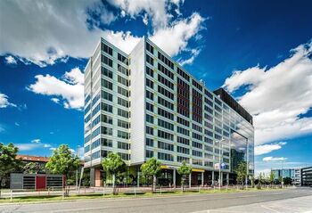 Pronájem kancelářských prostor 250 m², Praha 4 - Nusle