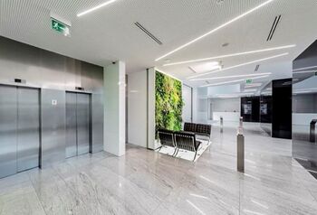 Pronájem kancelářských prostor 733 m², Praha 4 - Krč