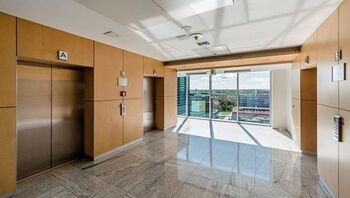 Pronájem kancelářských prostor 733 m², Praha 4 - Krč