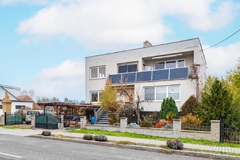 Prodej domu 300 m², Damnice