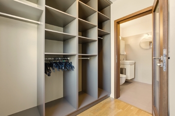 Pronájem domu 240 m², Praha 9 - Hostavice