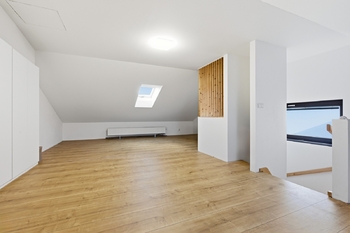 Pronájem domu 240 m², Praha 9 - Hostavice