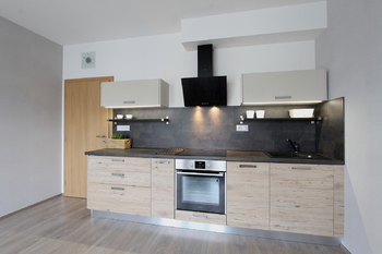 Prodej bytu 1+kk v osobním vlastnictví 36 m², Praha 9 - Čakovice