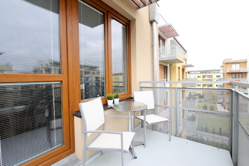 Prodej bytu 1+kk v osobním vlastnictví 36 m², Praha 9 - Čakovice