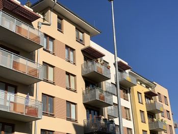 Prodej bytu 1+kk v osobním vlastnictví 36 m², Praha 9 - Čakovice