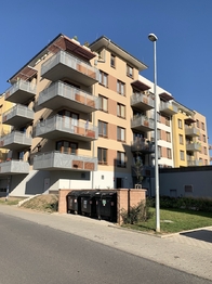 Prodej bytu 1+kk v osobním vlastnictví 36 m², Praha 9 - Čakovice