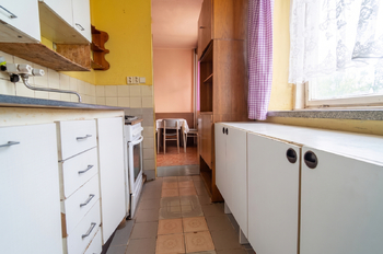 Prodej bytu 3+1 v osobním vlastnictví 63 m², Chotěvice