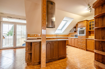 Pronájem bytu 4+kk v osobním vlastnictví 143 m², Golčův Jeníkov