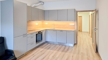 Kuchyně s vestavnými spotřebiči - Pronájem bytu 4+kk v osobním vlastnictví 170 m², Brno