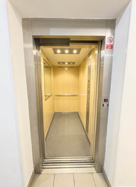 výtah - Prodej bytu 1+kk v osobním vlastnictví 38 m², Klecany