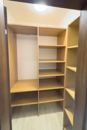 komora v bytě - Prodej bytu 1+kk v osobním vlastnictví 38 m², Klecany