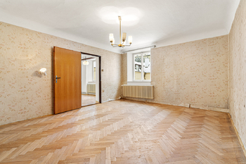 Pokoj 21 m² - Prodej bytu 4+1 v osobním vlastnictví 118 m², Praha 1 - Malá Strana