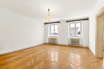 Prodej bytu 4+1 v osobním vlastnictví 122 m², Praha 1 - Malá Strana