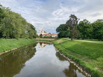 Prodej pozemku 414 m², Vnorovy