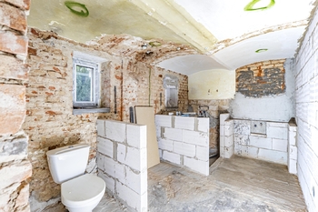 Koupelna. - Prodej domu 108 m², Nová Včelnice