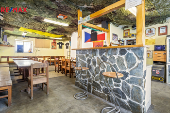 Prodej obchodních prostor 129 m², Milín