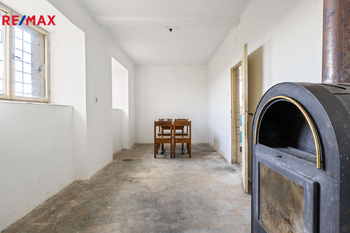 Prodej obchodních prostor 129 m², Milín