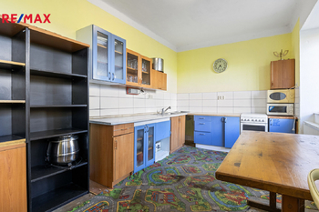 Prodej obchodních prostor 129 m², Milín