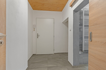 Chodba - Pronájem bytu 1+1 v osobním vlastnictví 54 m², Ústí nad Labem