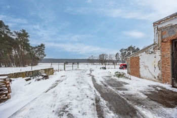 Pronájem skladovacích prostor 1460 m², Sojovice