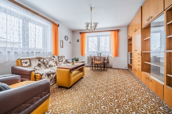 Prodej domu 140 m², Stochov