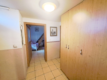 Prodej domu 120 m², Měňany