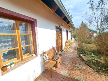 Prodej domu 120 m², Měňany