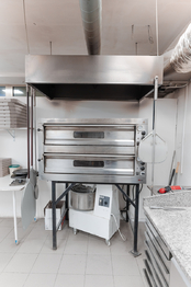 Pronájem restaurace 97 m², Praha 4 - Michle