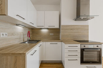 Pronájem bytu 1+kk v osobním vlastnictví 32 m², Praha 4 - Hodkovičky