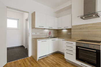 Pronájem bytu 1+kk v osobním vlastnictví 32 m², Praha 4 - Hodkovičky