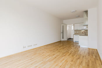 Pronájem bytu 1+kk v osobním vlastnictví 32 m², Praha 4 - Hodkovičky