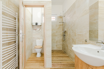 1.patro - Prodej domu 200 m², Kladno